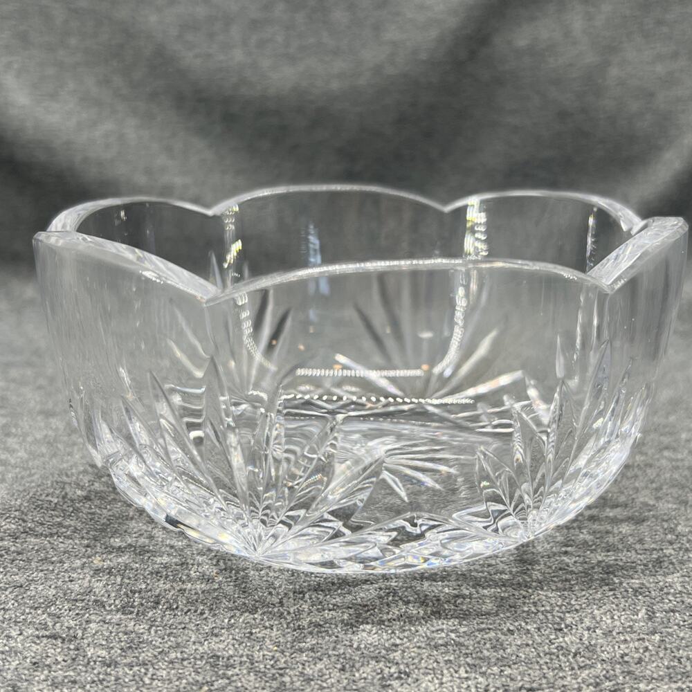 Rogaska Scalloped Edge 6” Round Fine Cut Crystal Bowl Richmond Pattern Elegant